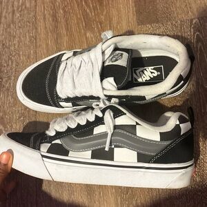 men checker black vans size 8